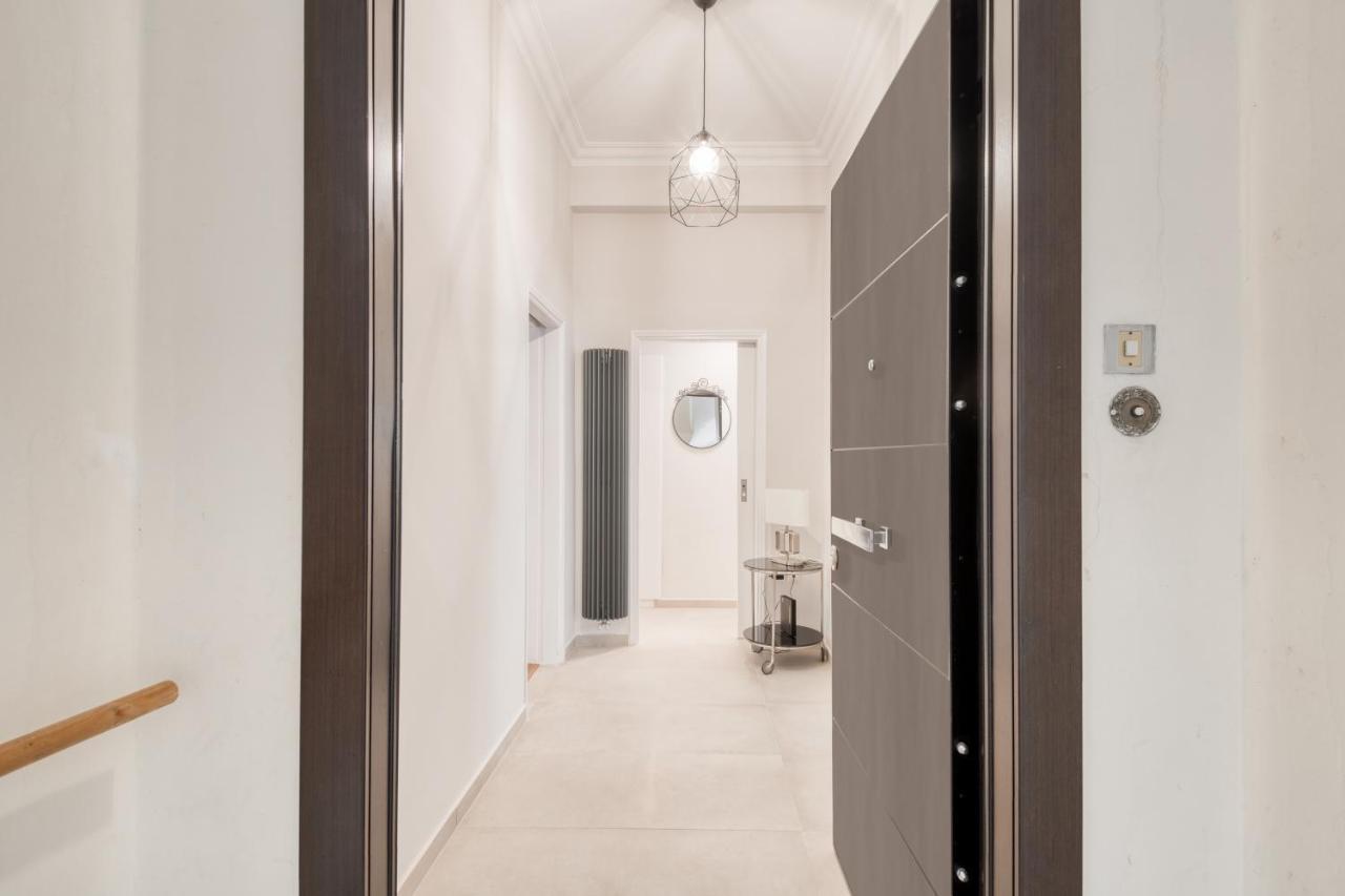 Modern 2-Bedroom Apt, 200M From The Acropolis Athena Bagian luar foto