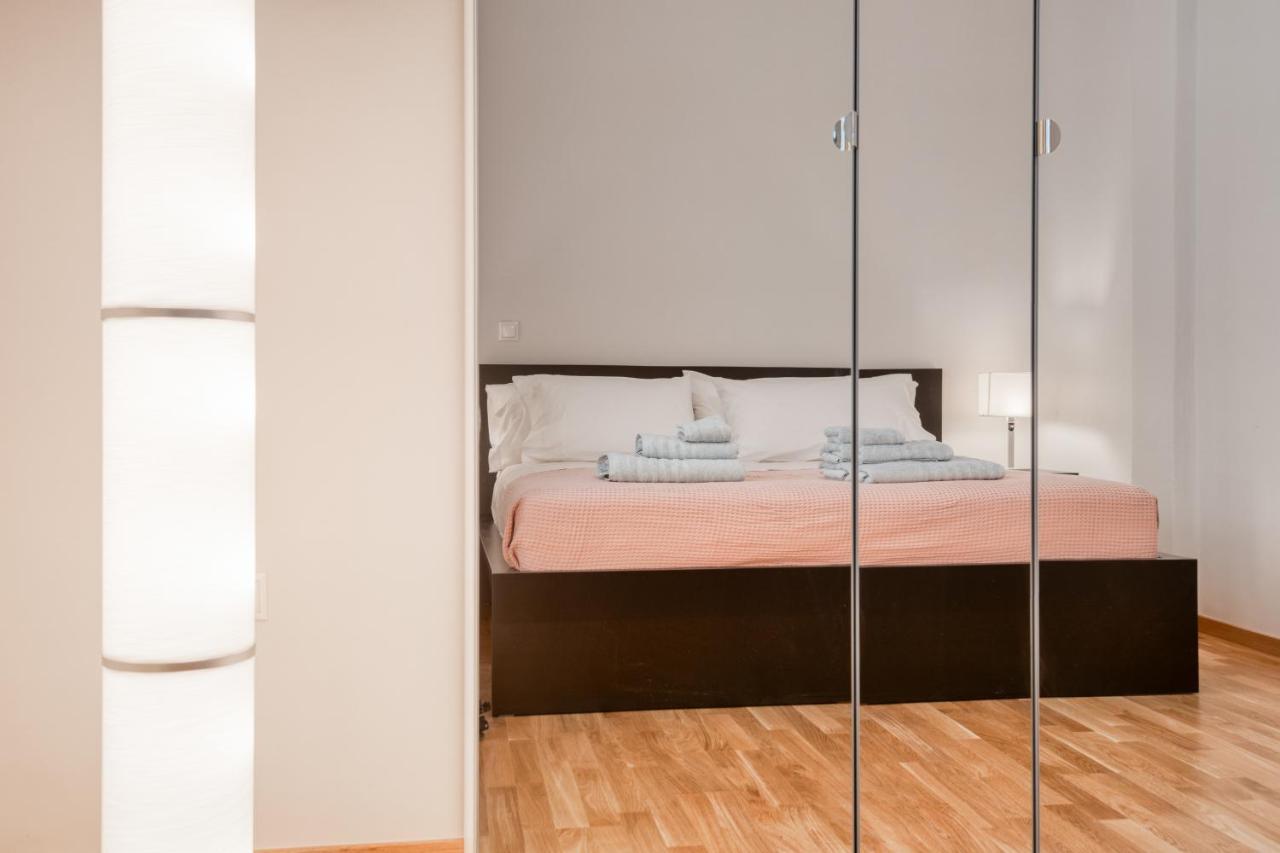 Modern 2-Bedroom Apt, 200M From The Acropolis Athena Bagian luar foto