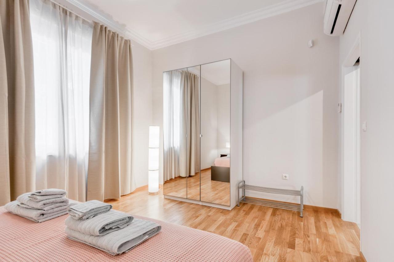 Modern 2-Bedroom Apt, 200M From The Acropolis Athena Bagian luar foto