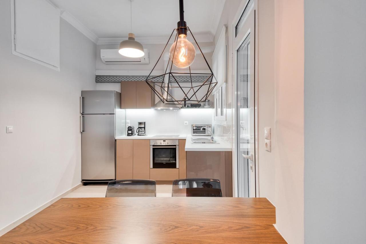 Modern 2-Bedroom Apt, 200M From The Acropolis Athena Bagian luar foto