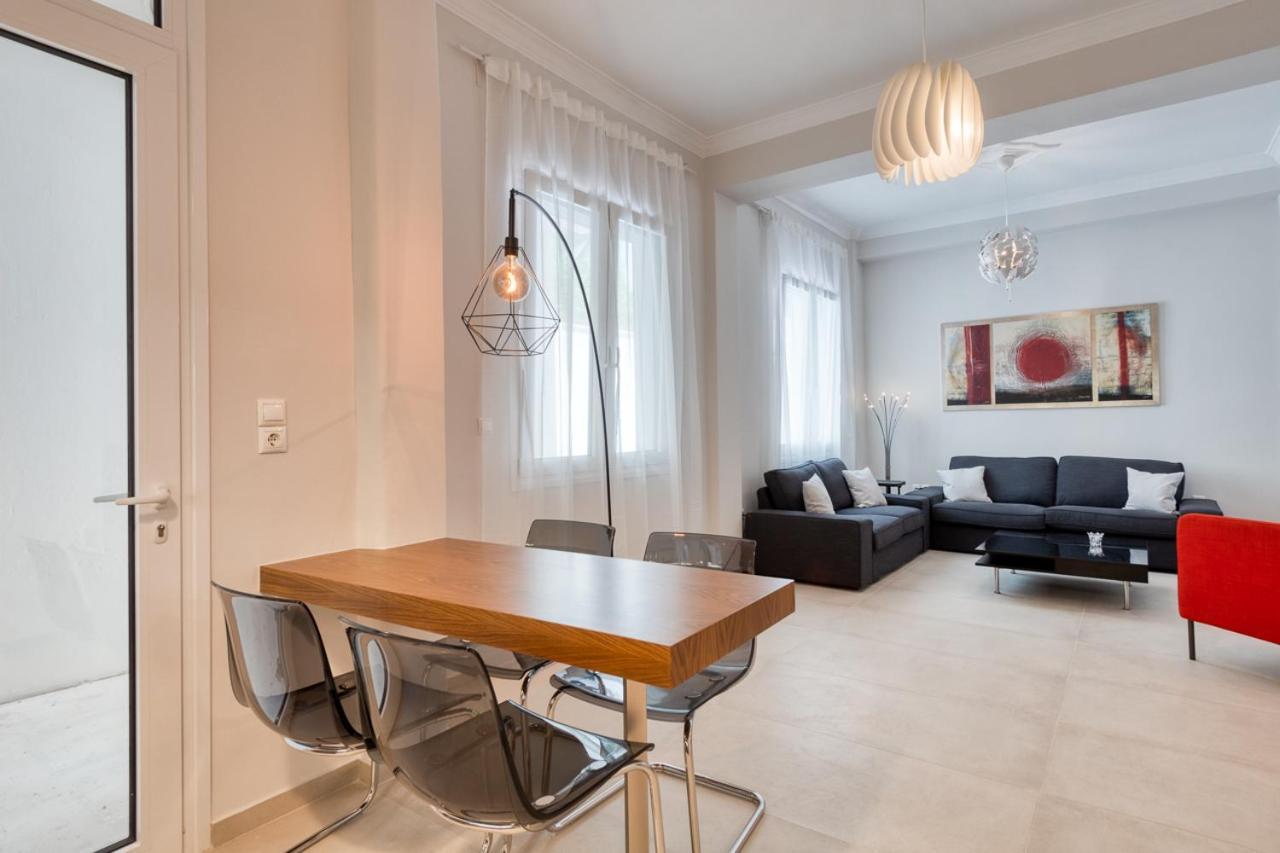 Modern 2-Bedroom Apt, 200M From The Acropolis Athena Bagian luar foto